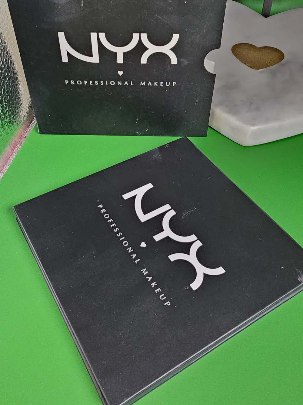 NYX 9-Color Eyeshadow Palette - Pink, Mauve & Taupe Shades